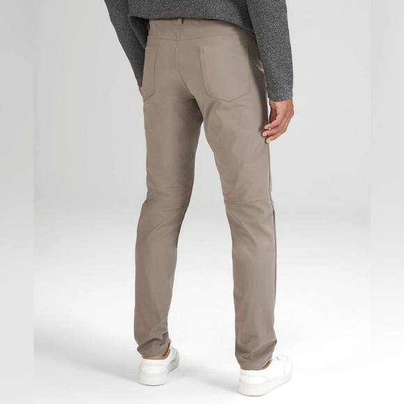 Lululemon men’s slim stretch gusseted khaki ABC pants 31 x 31.5 (hemmed) EUC - Picture 1 of 16